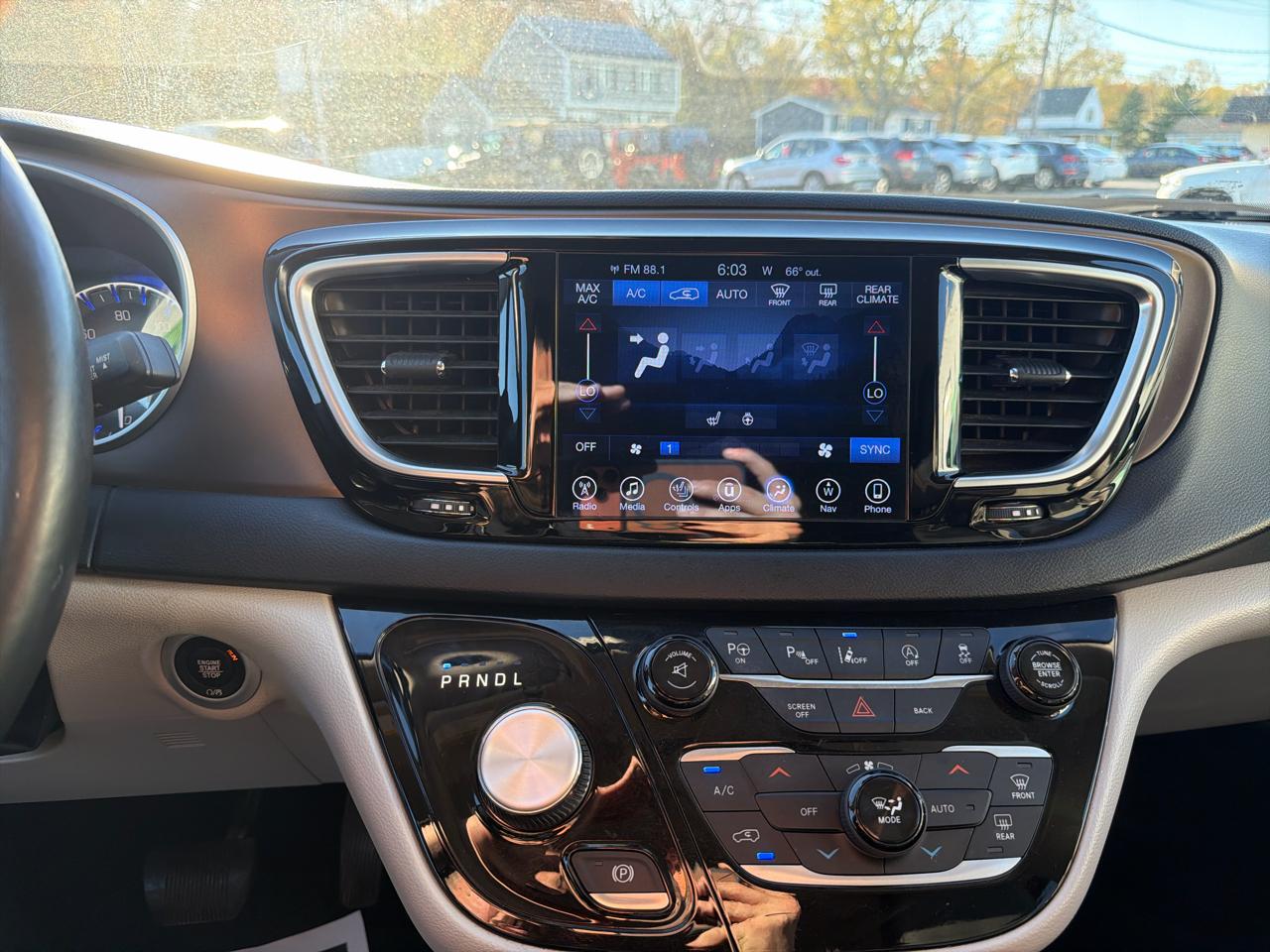 Chrysler Pacifica Touring-L Plus 2017