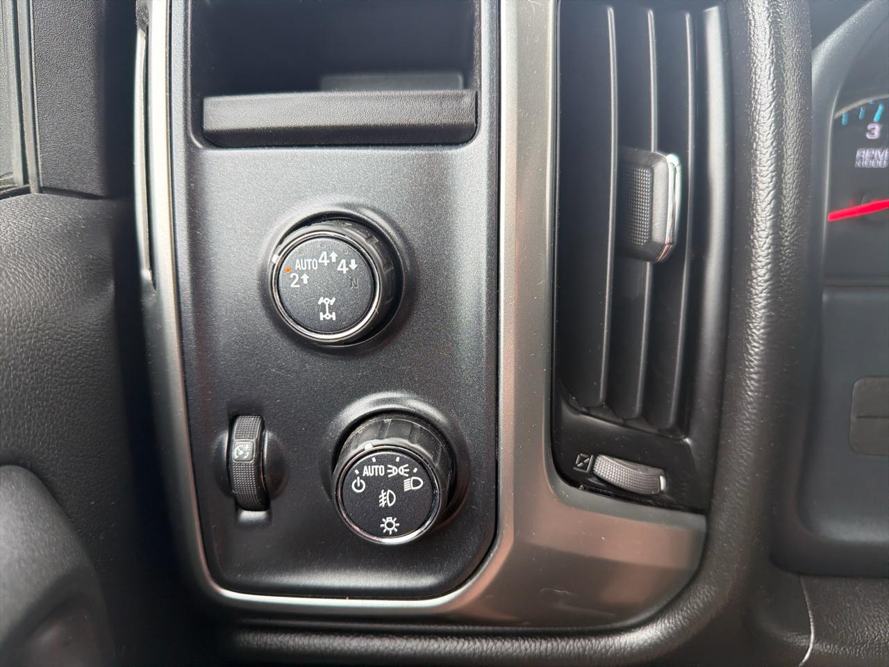 Chevrolet Silverado 1500 1LT Double Cab 4WD 2018