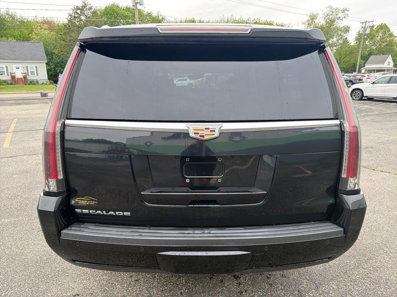 Cadillac Escalade ESV Premium 4WD 2016
