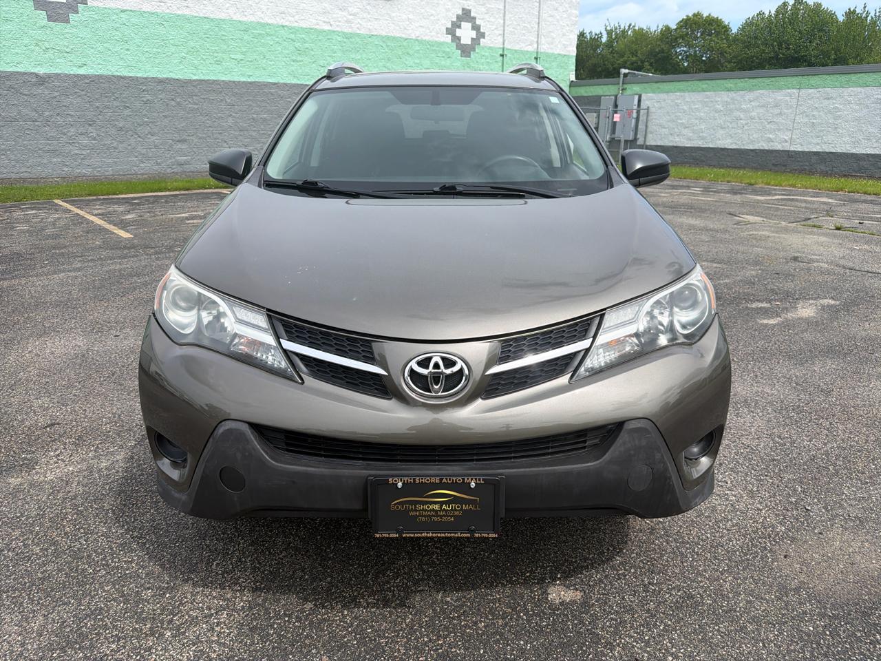 Toyota RAV4 LE AWD 2015