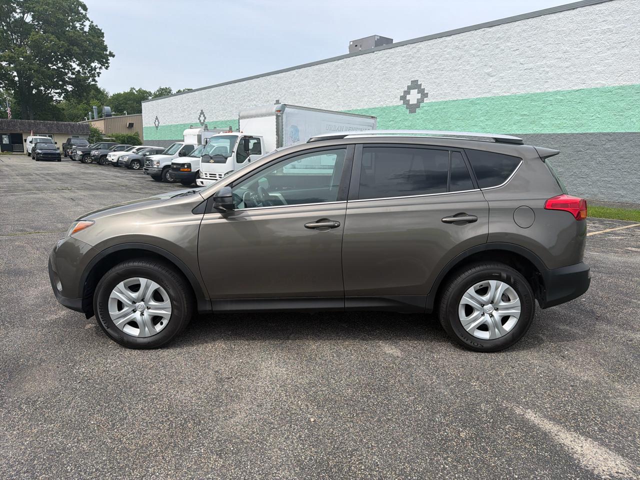 Toyota RAV4 LE AWD 2015