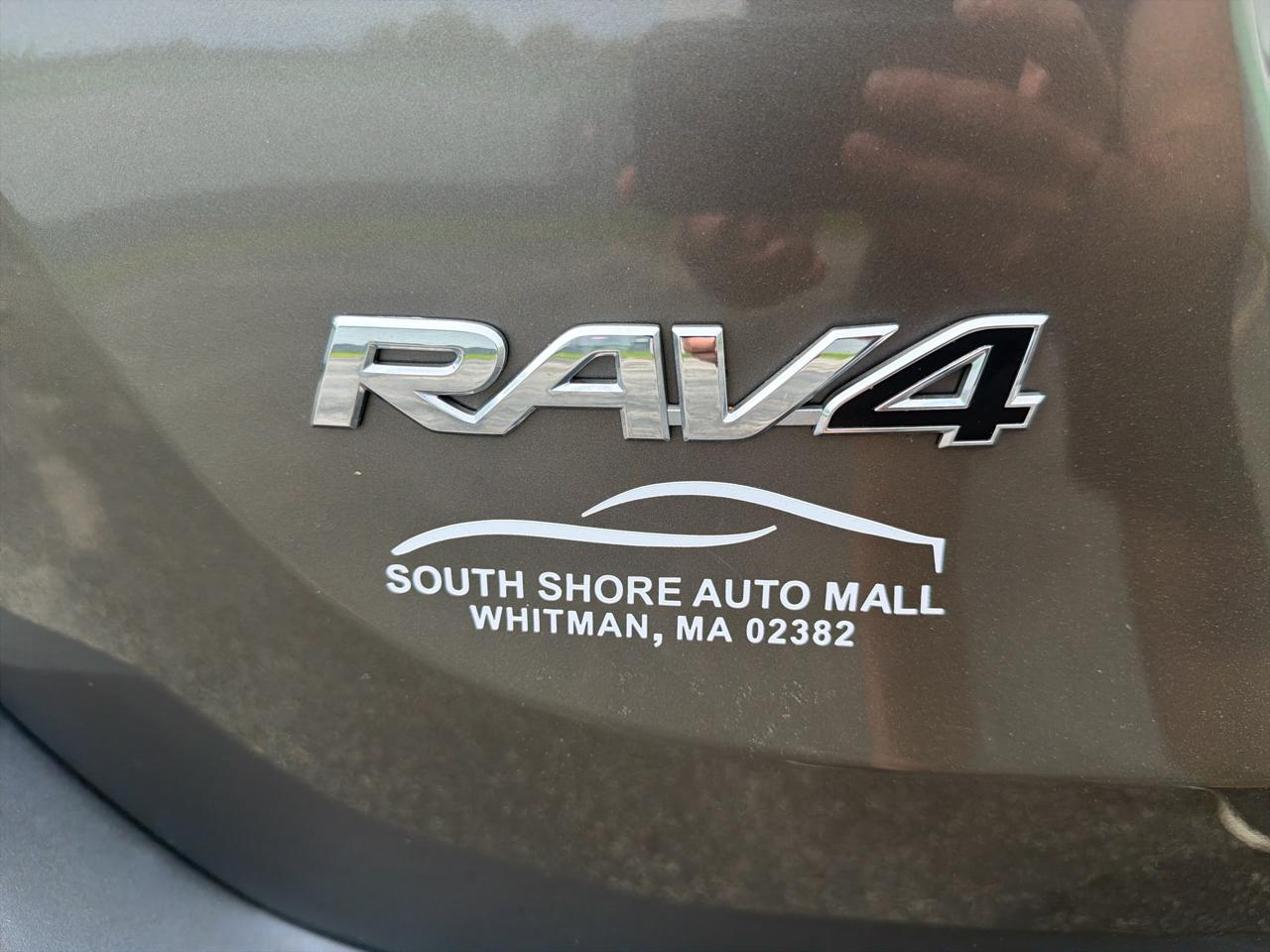Toyota RAV4 LE AWD 2015