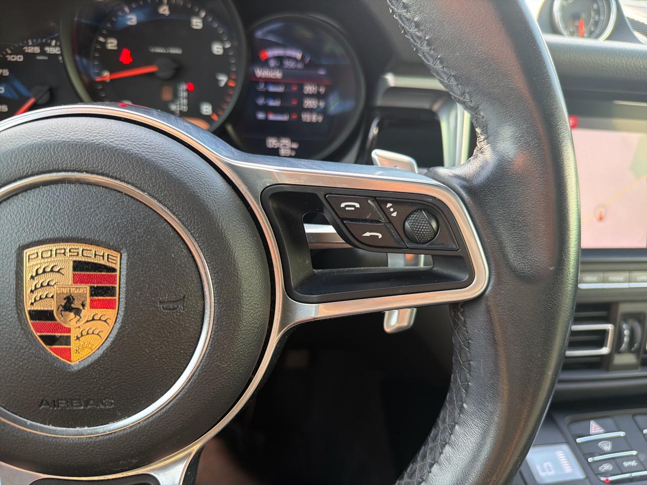 Porsche Macan Base 2019