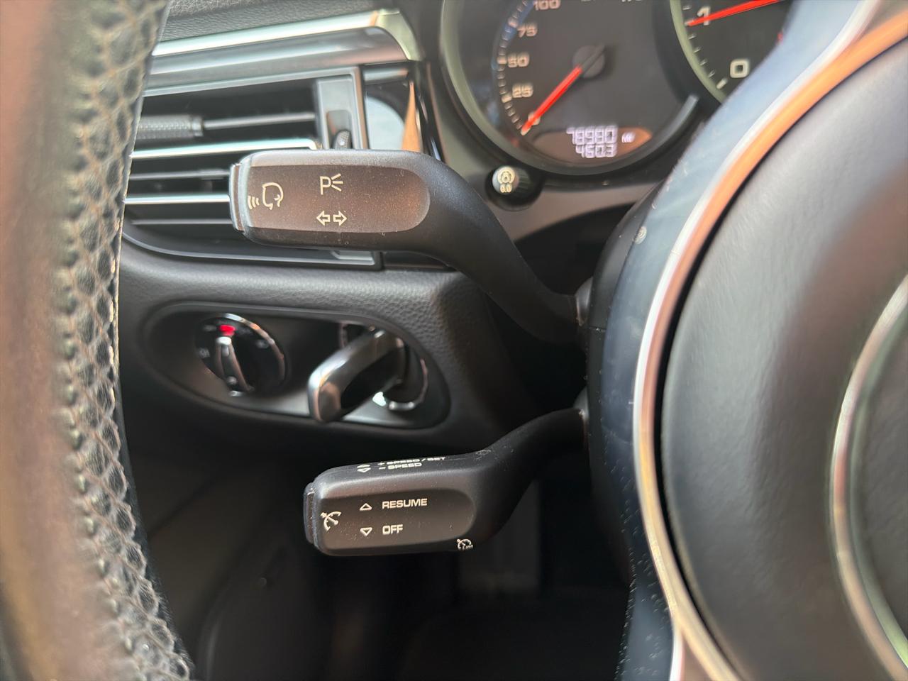 Porsche Macan Base 2019