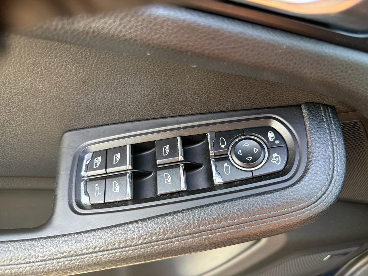 Porsche Macan Base 2019