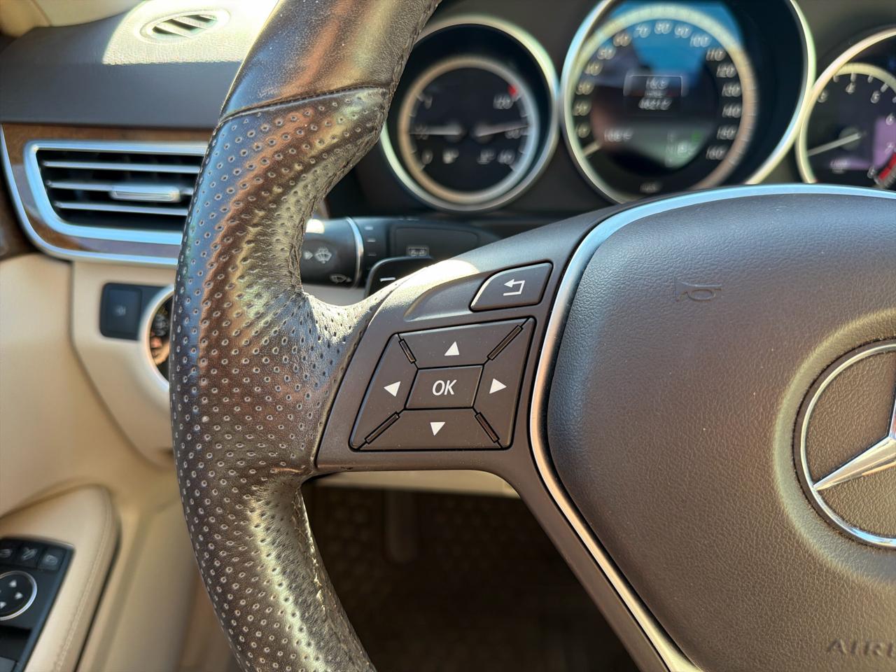 Mercedes-Benz E-Class 4dr Sdn E 350 Luxury 4MATIC 2016