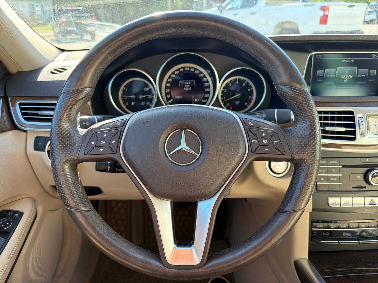 Mercedes-Benz E-Class 4dr Sdn E 350 Luxury 4MATIC 2016