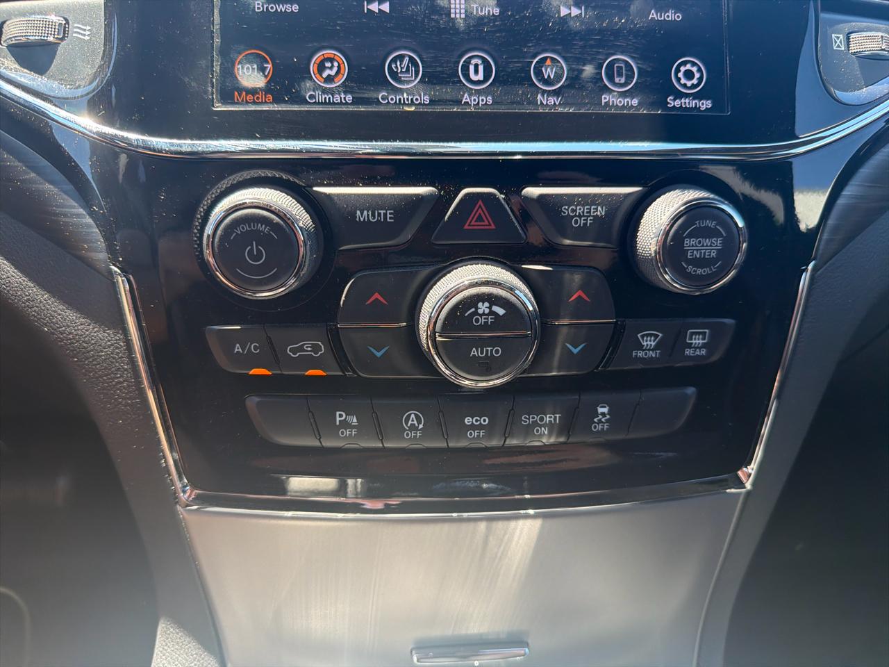 Jeep Grand Cherokee Laredo X 4WD 2021