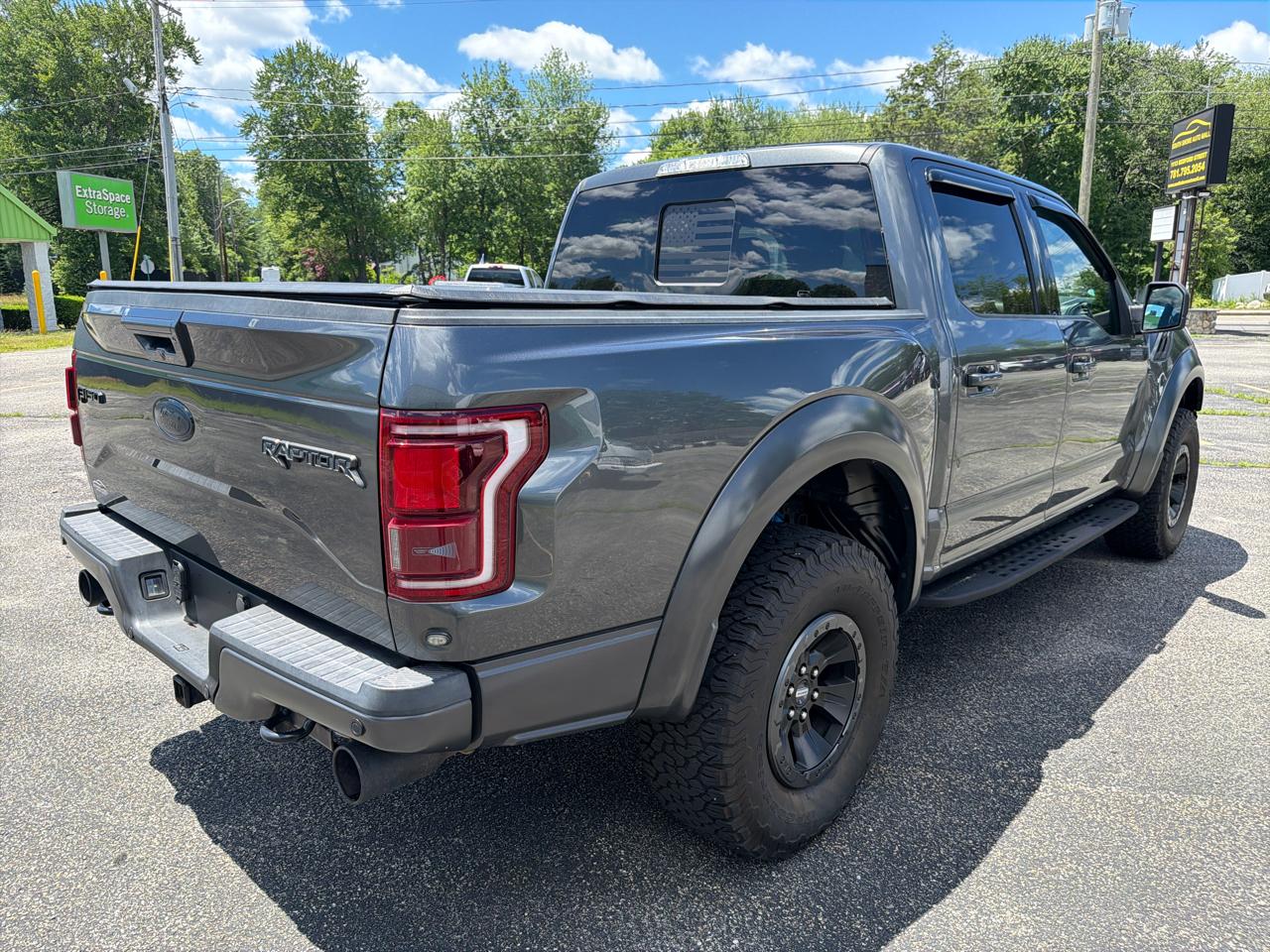 Ford F-150 Raptor SuperCrew 4WD 2017
