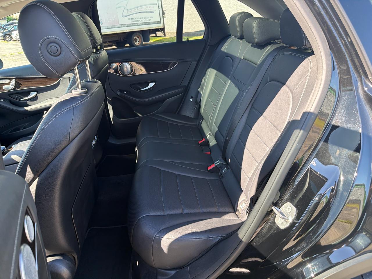 Mercedes-Benz GLC-Class GLC300 4MATIC 2016