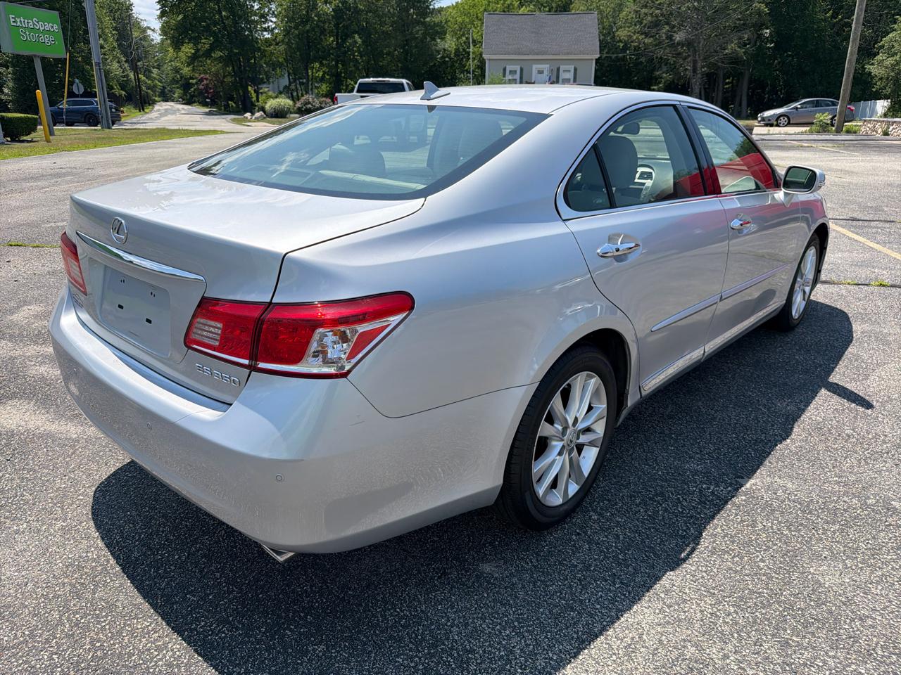 Lexus ES 350 Sedan 2012