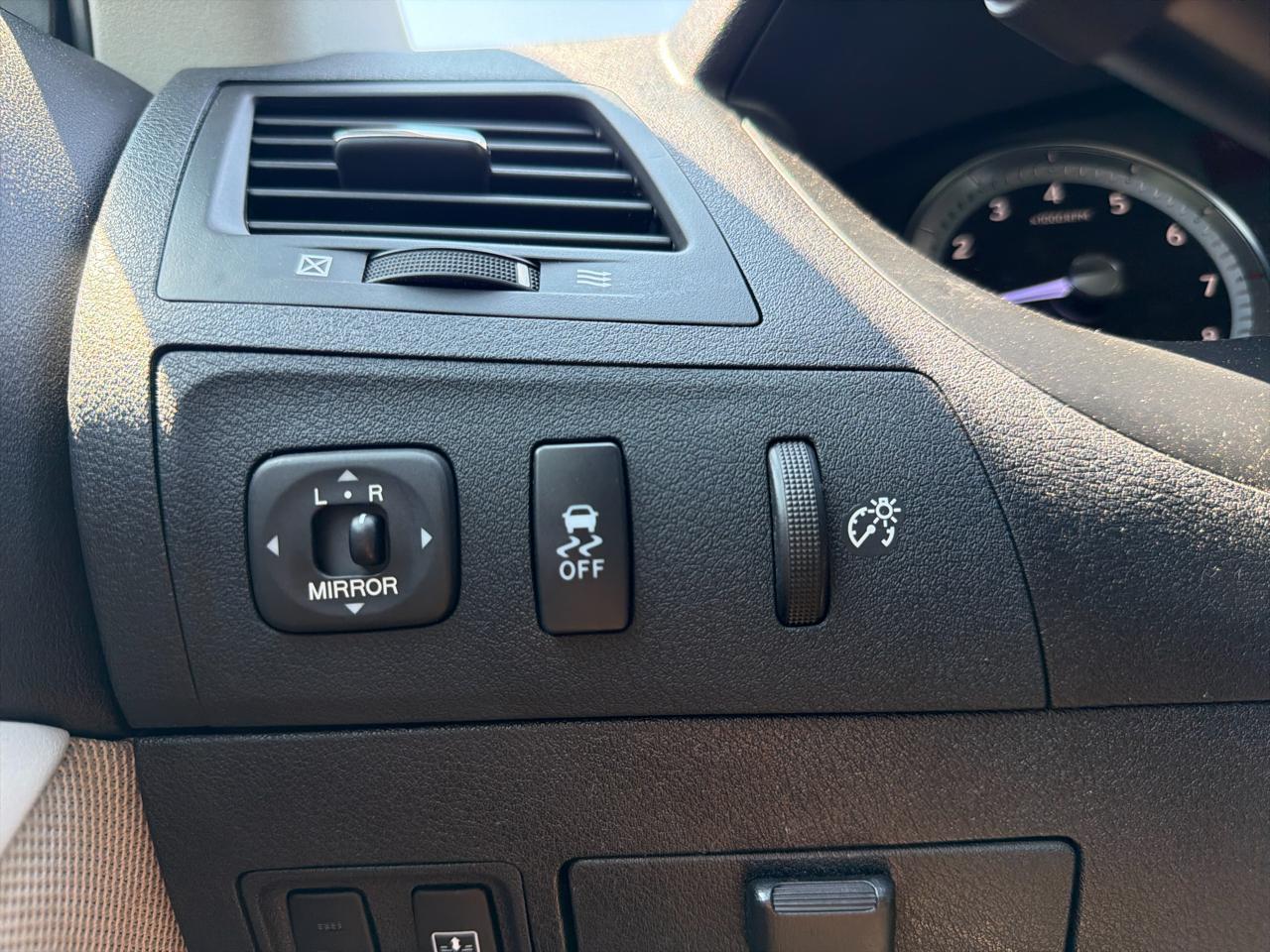 Lexus ES 350 Sedan 2012