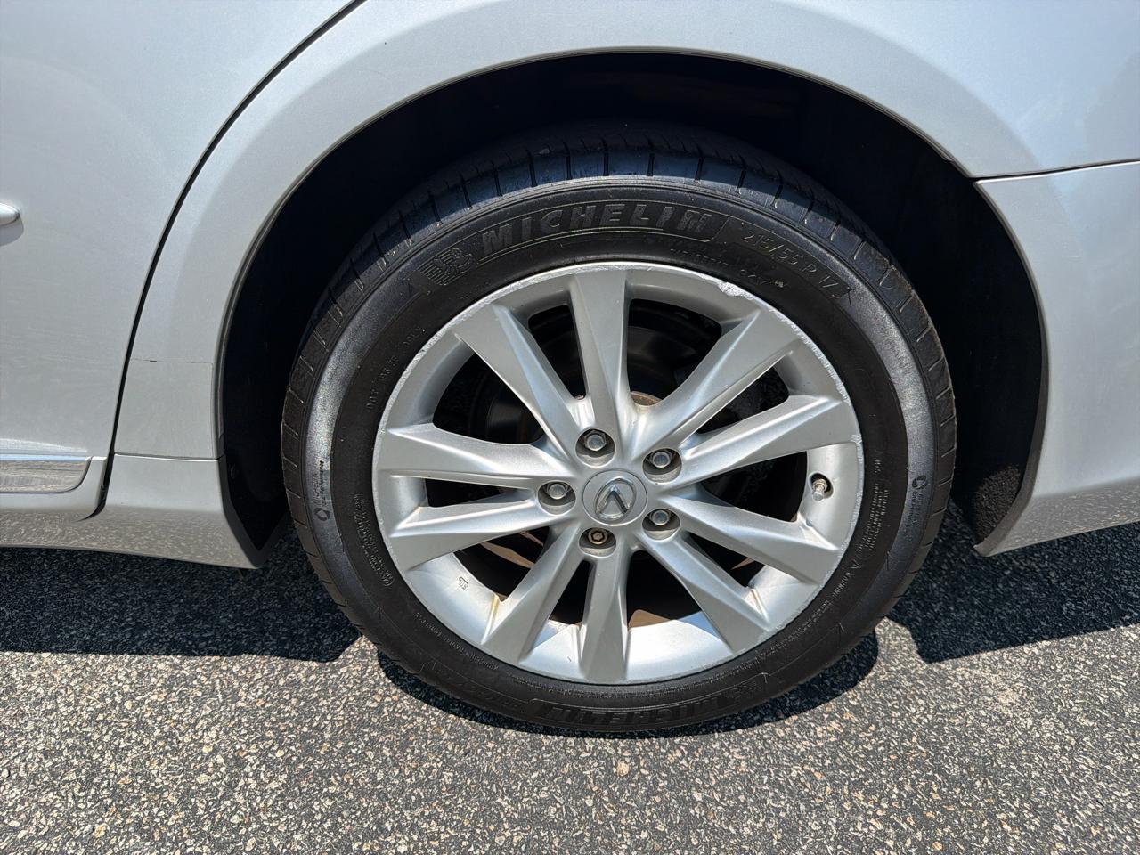 Lexus ES 350 Sedan 2012