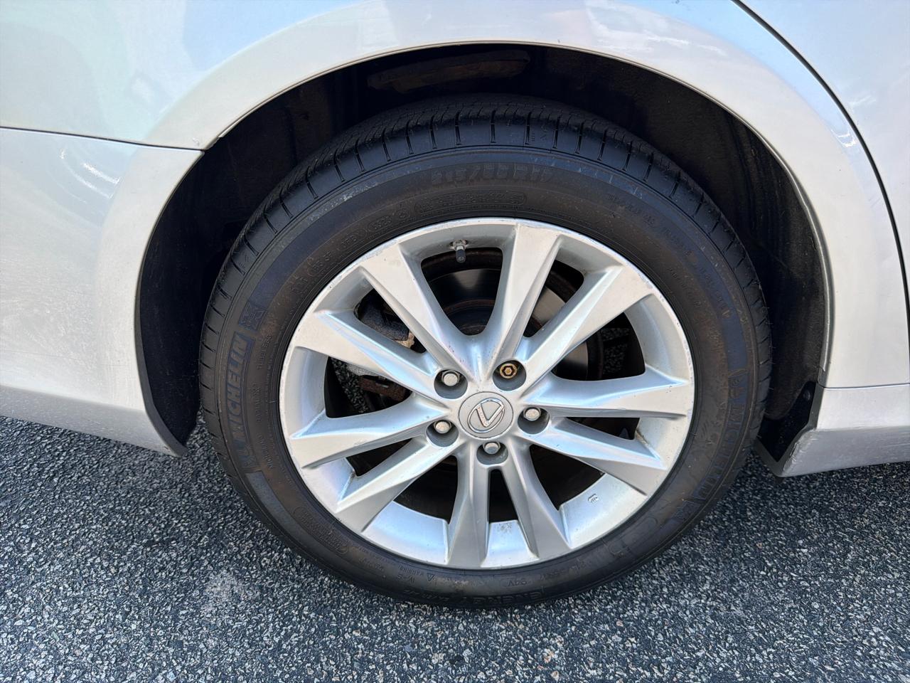 Lexus ES 350 Sedan 2012