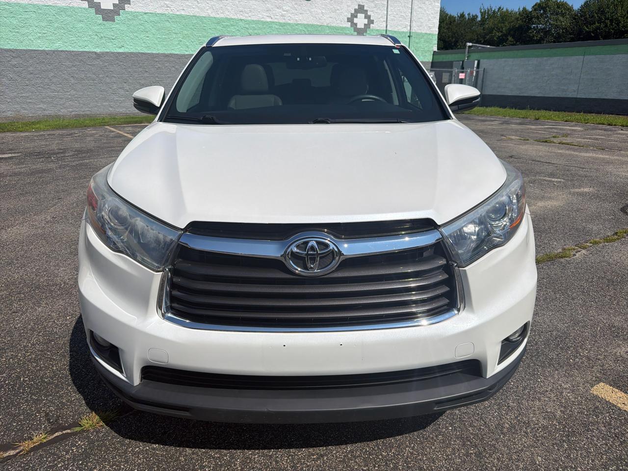 Toyota Highlander XLE AWD V6 2016