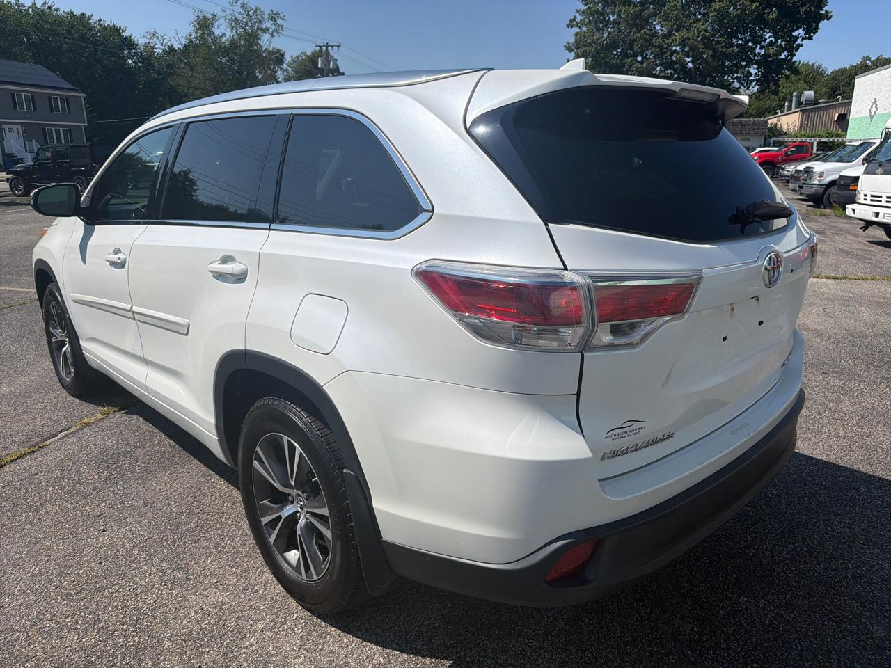 Toyota Highlander XLE AWD V6 2016