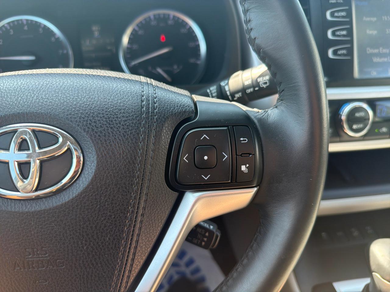 Toyota Highlander XLE AWD V6 2016