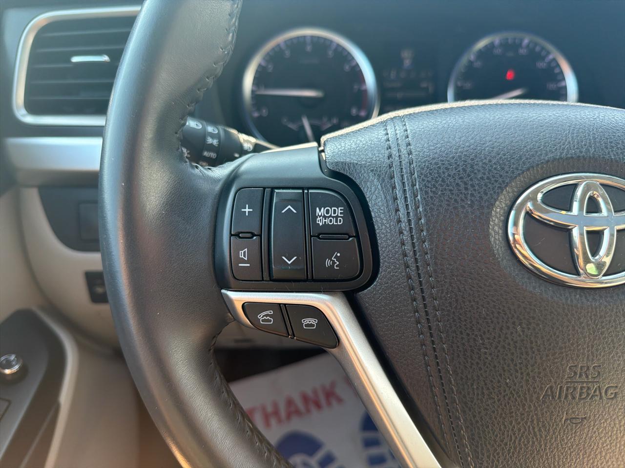 Toyota Highlander XLE AWD V6 2016
