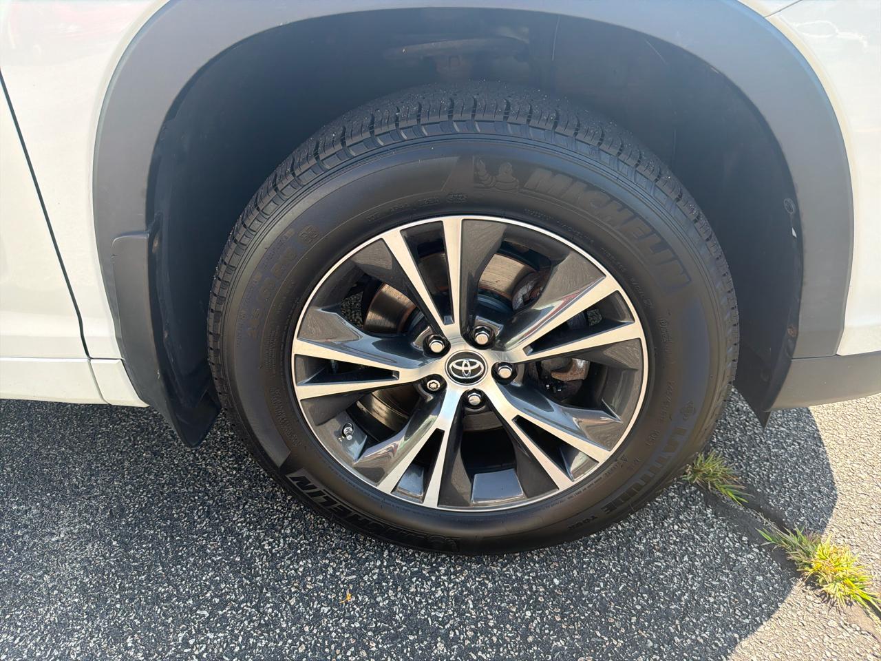 Toyota Highlander XLE AWD V6 2016