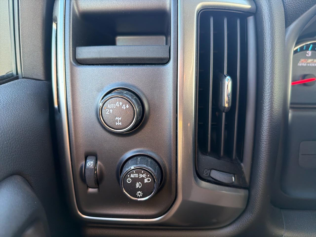 Chevrolet Silverado 1500 1LT Double Cab 4WD 2017
