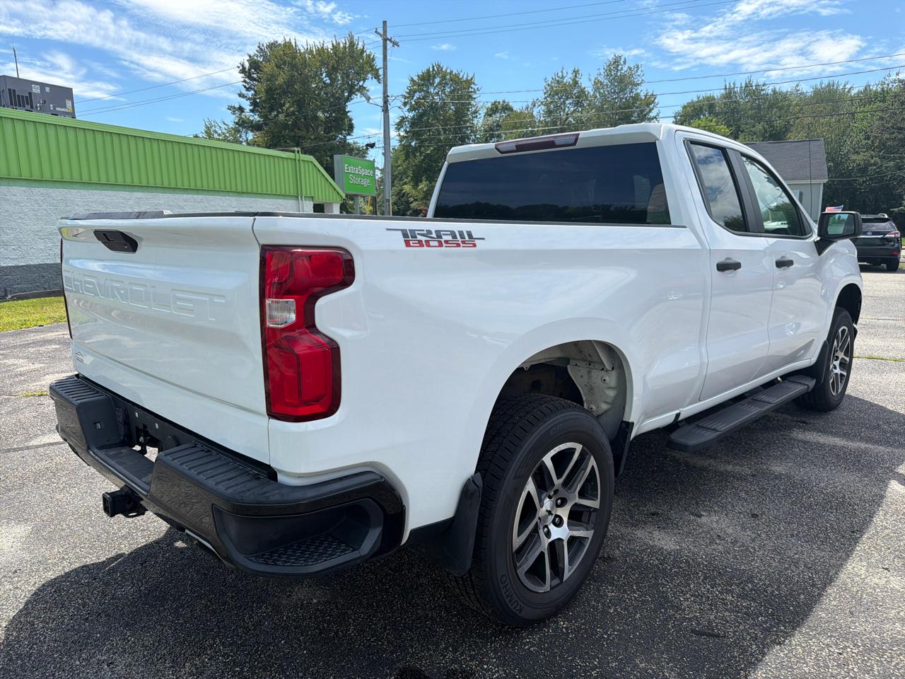 Chevrolet Silverado 1500 Custom Trail Boss Double Cab 4WD 2019