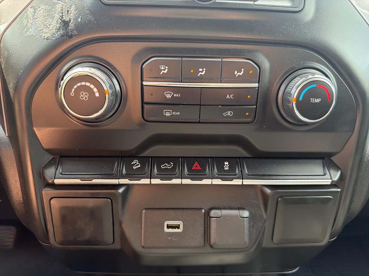 Chevrolet Silverado 1500 Custom Trail Boss Double Cab 4WD 2019