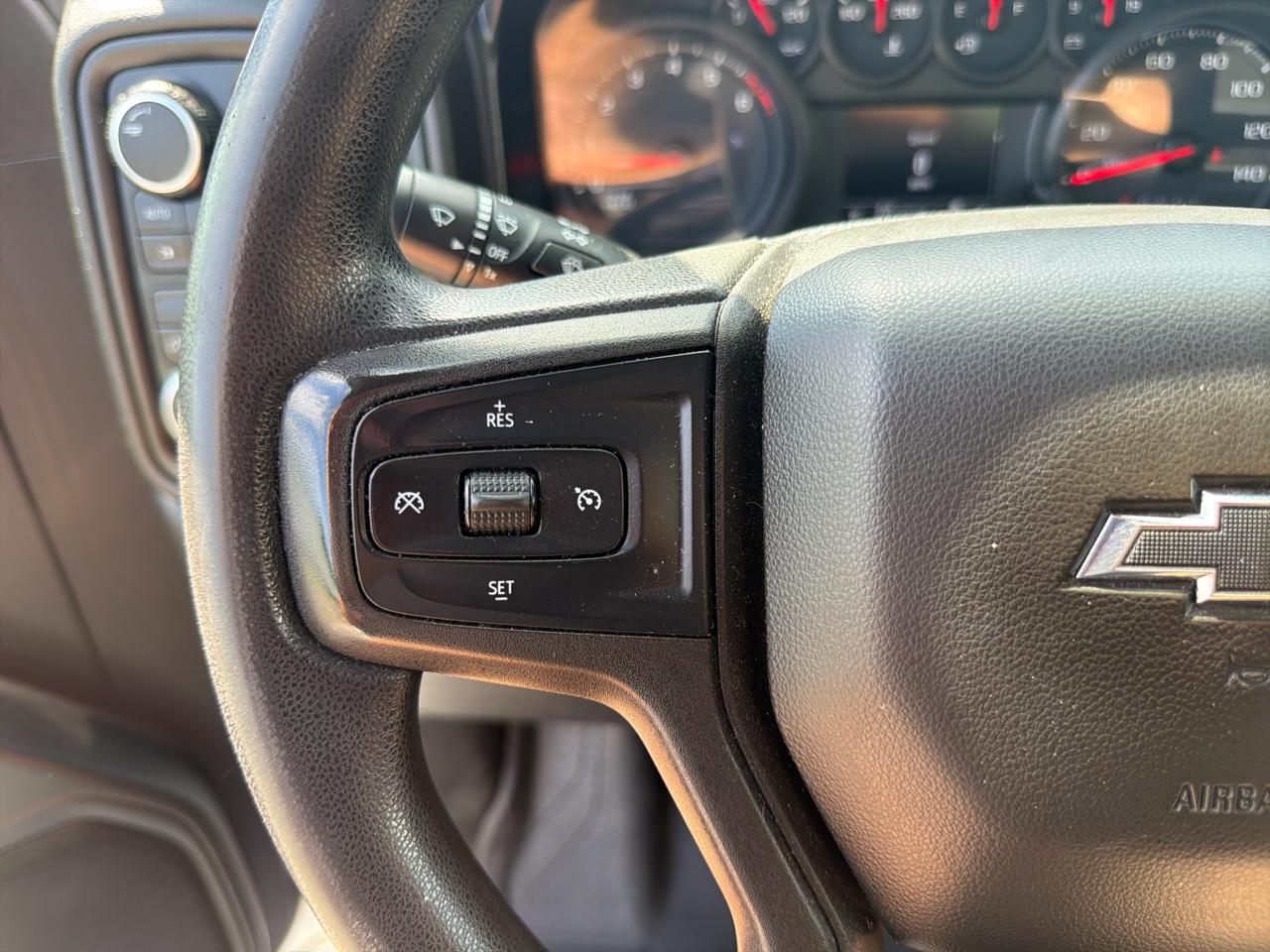 Chevrolet Silverado 1500 Custom Trail Boss Double Cab 4WD 2019