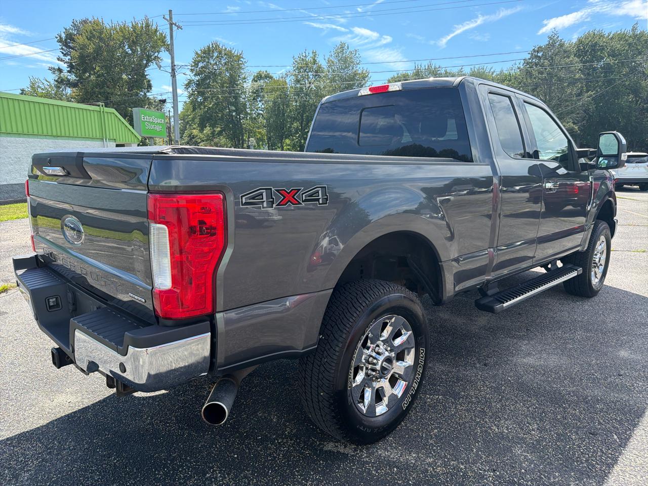 Ford F-250 SD Lariat SuperCab 4WD 2017
