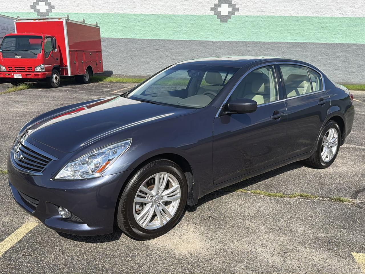 Infiniti G Sedan G37x AWD 2011