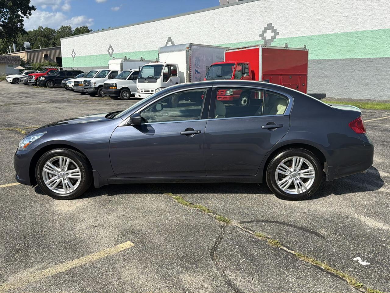 Infiniti G Sedan G37x AWD 2011
