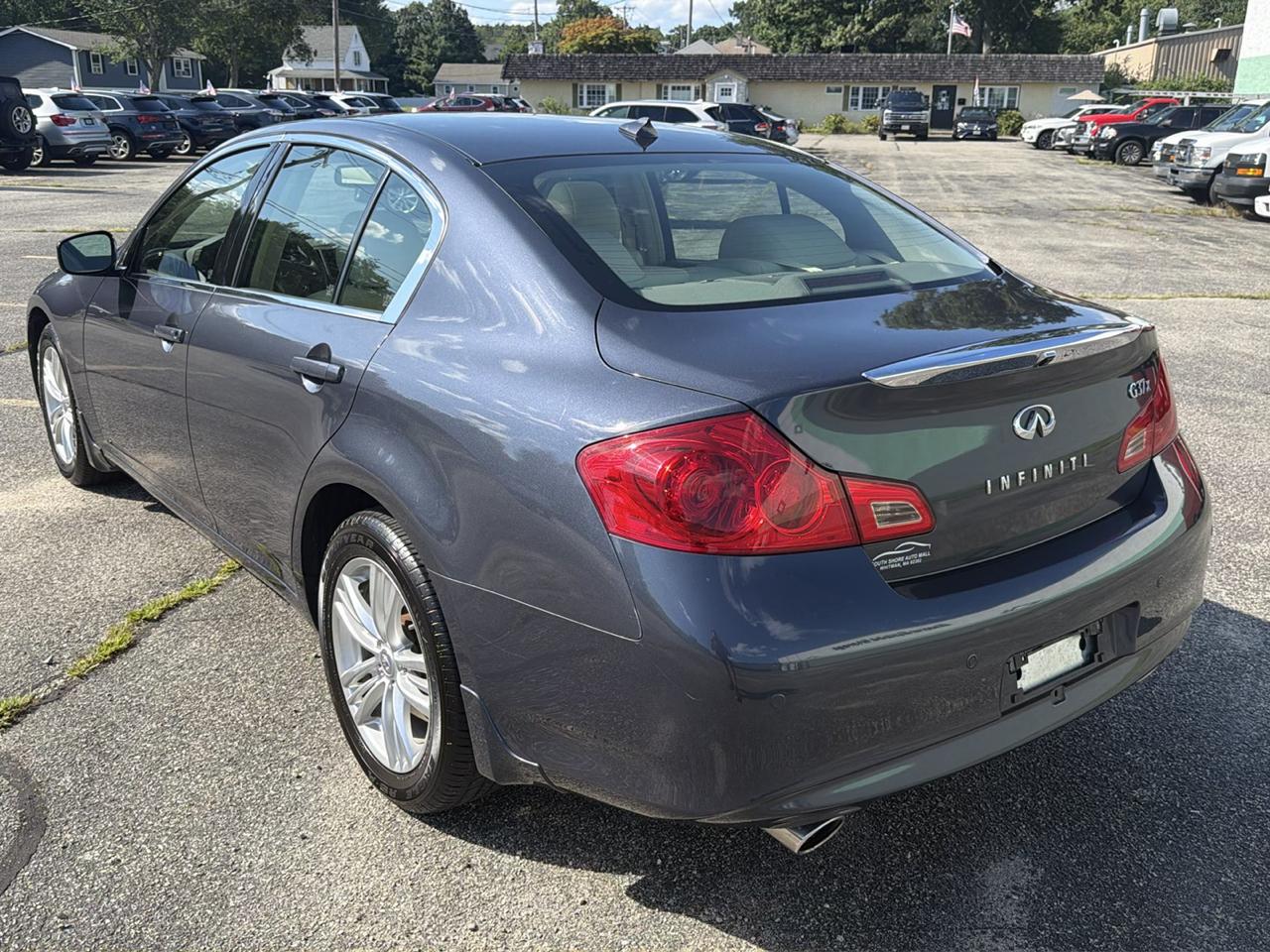 Infiniti G Sedan G37x AWD 2011
