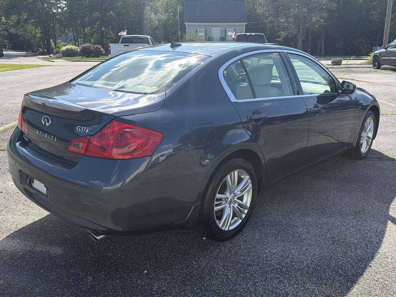 Infiniti G Sedan G37x AWD 2011