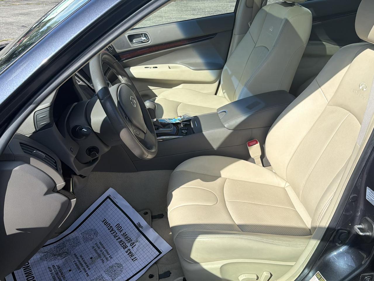 Infiniti G Sedan G37x AWD 2011
