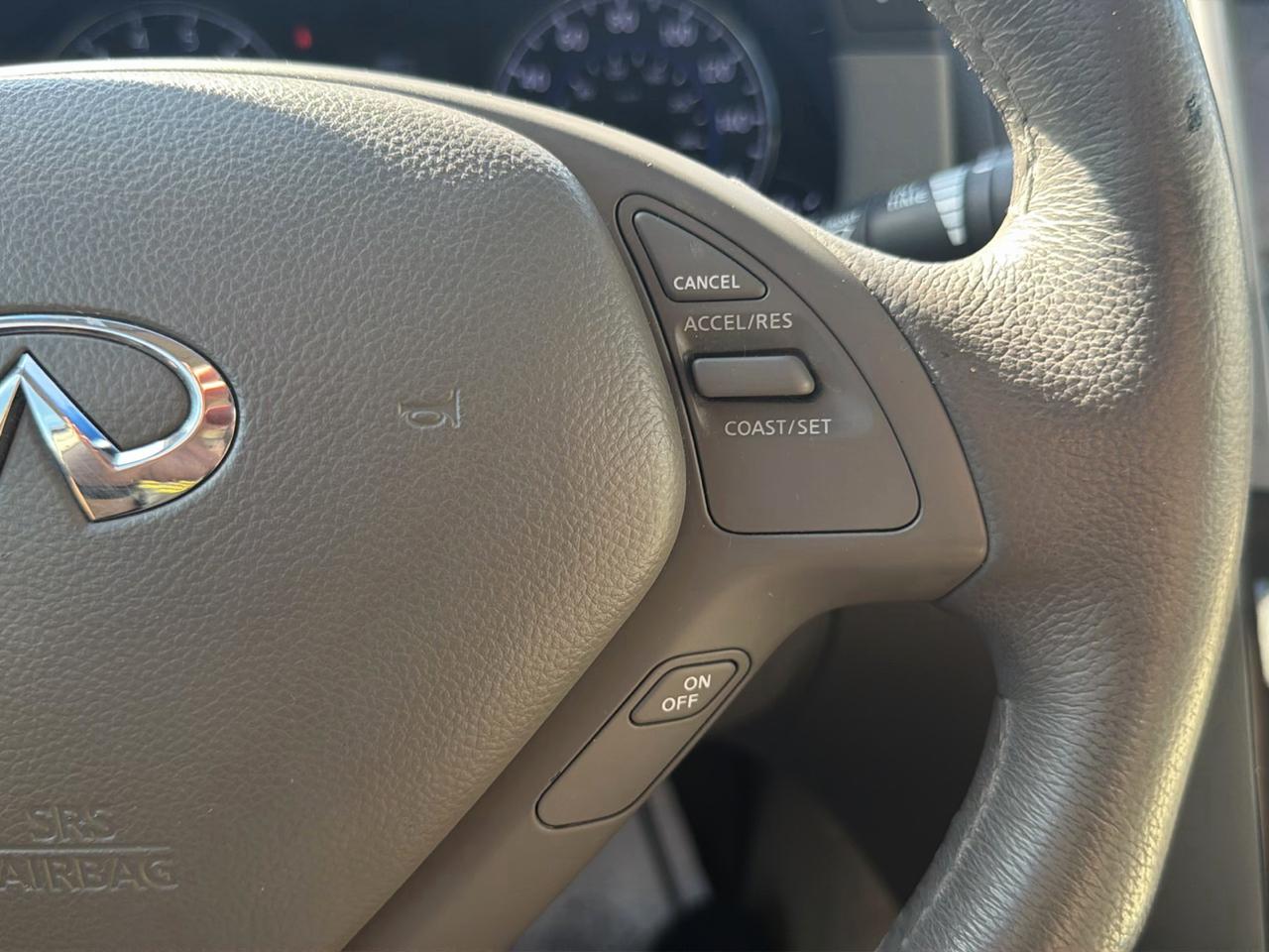 Infiniti G Sedan G37x AWD 2011