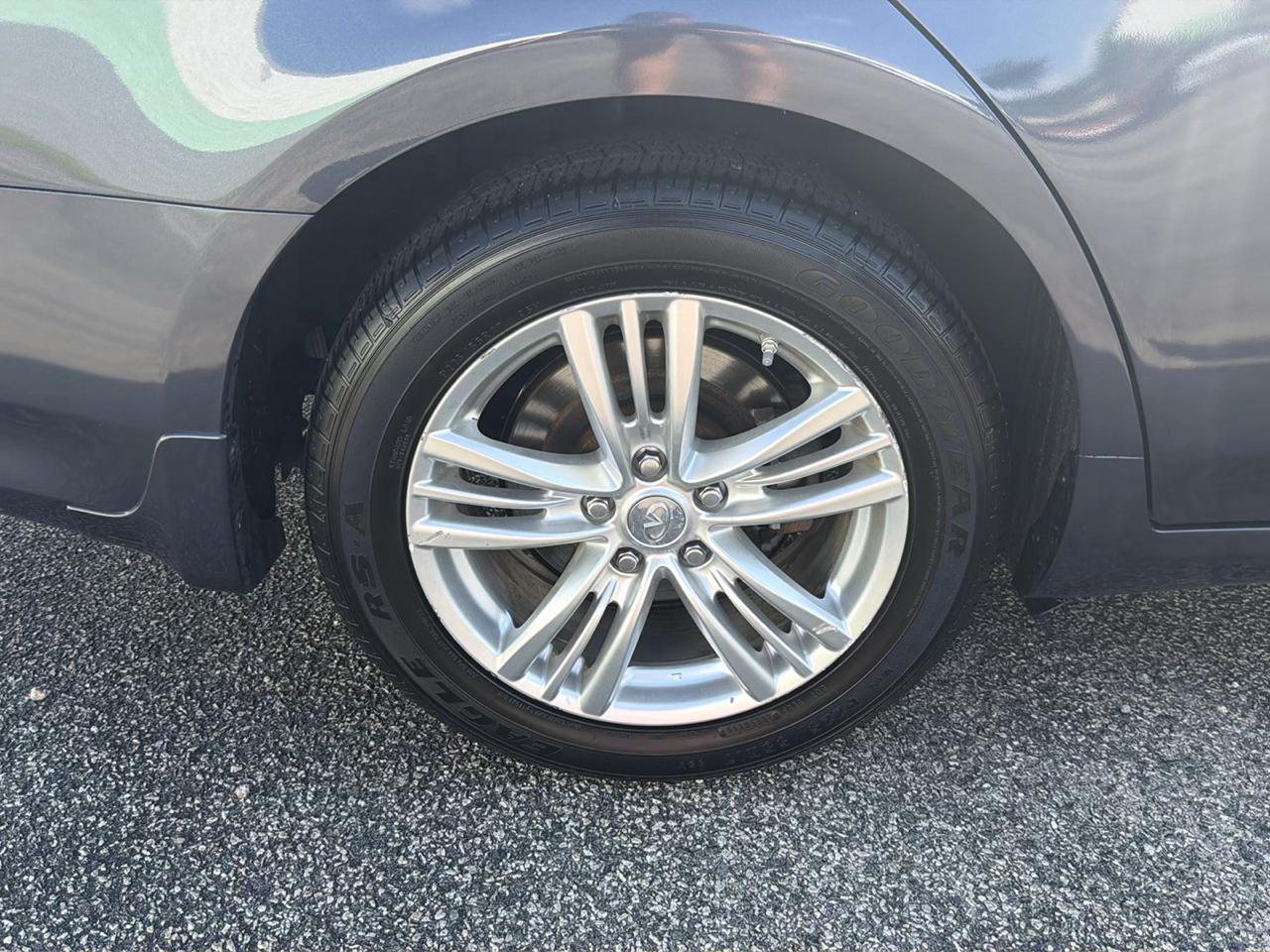 Infiniti G Sedan G37x AWD 2011