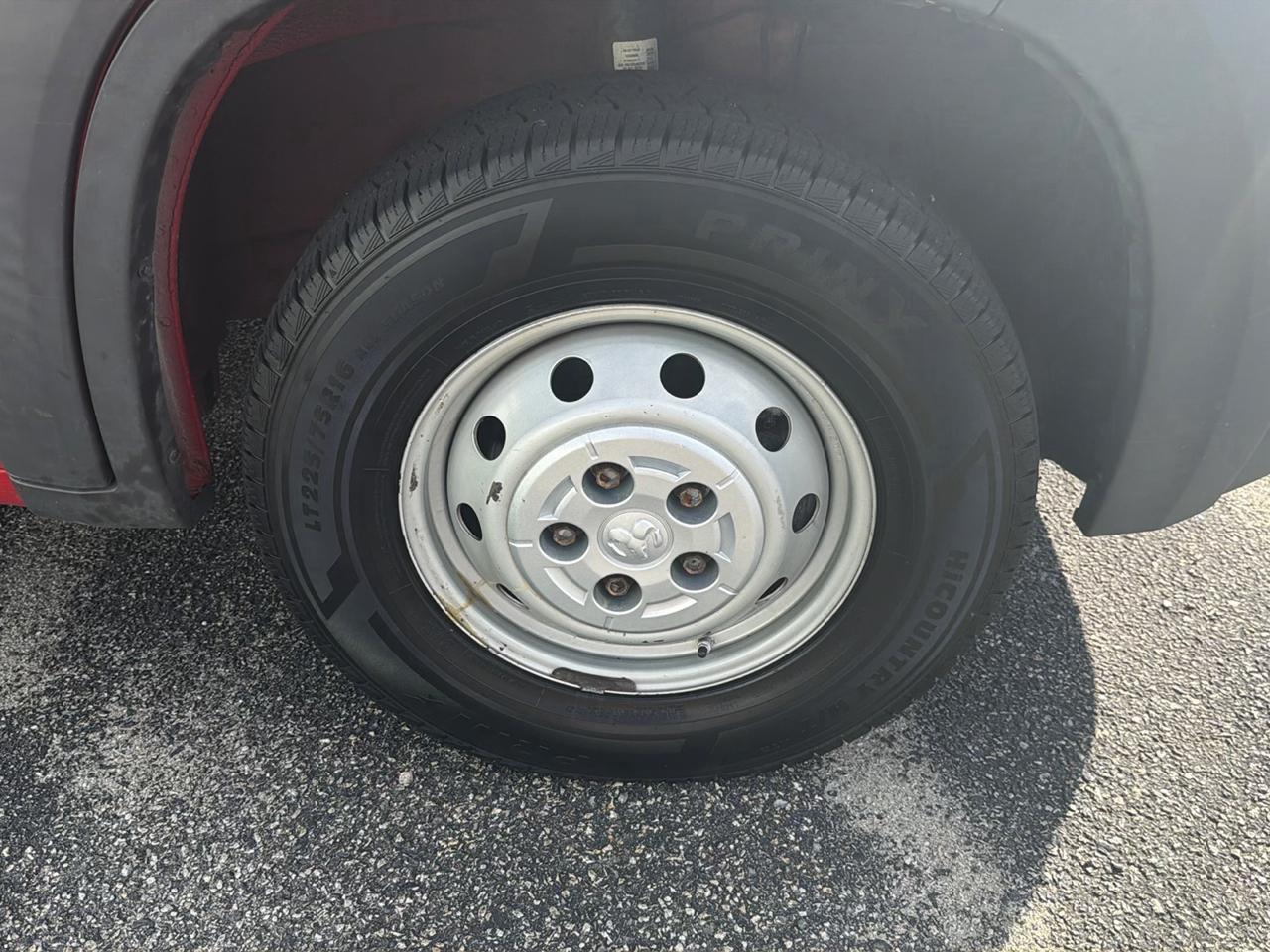 RAM Promaster 1500 Low Roof Tradesman 136-in. WB 2018