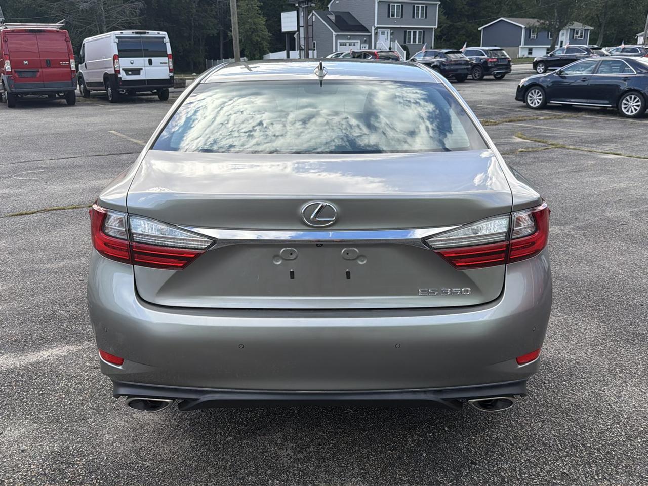 Lexus ES 350 Sedan 2017