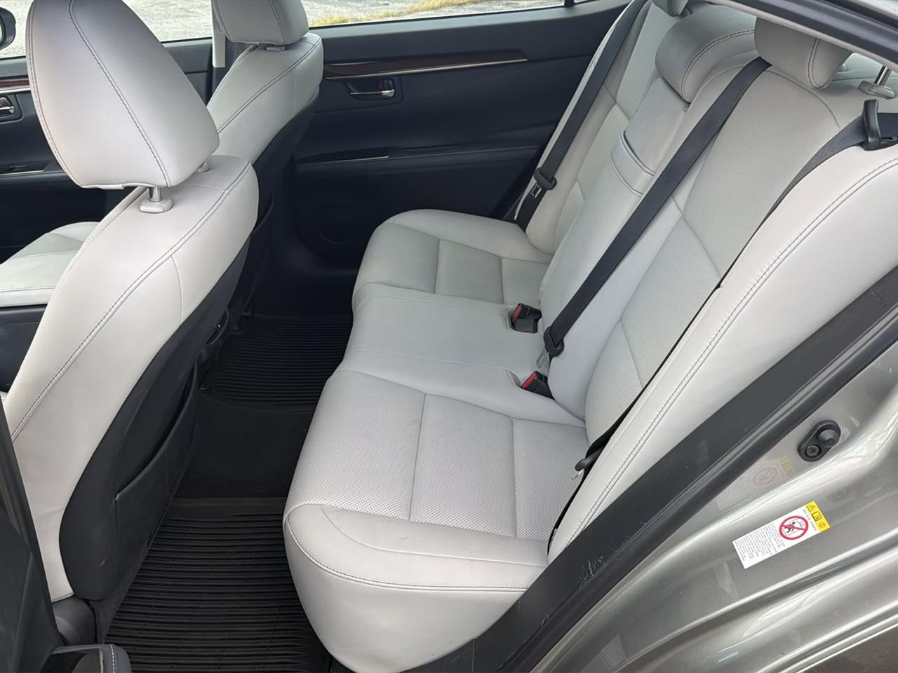 Lexus ES 350 Sedan 2017