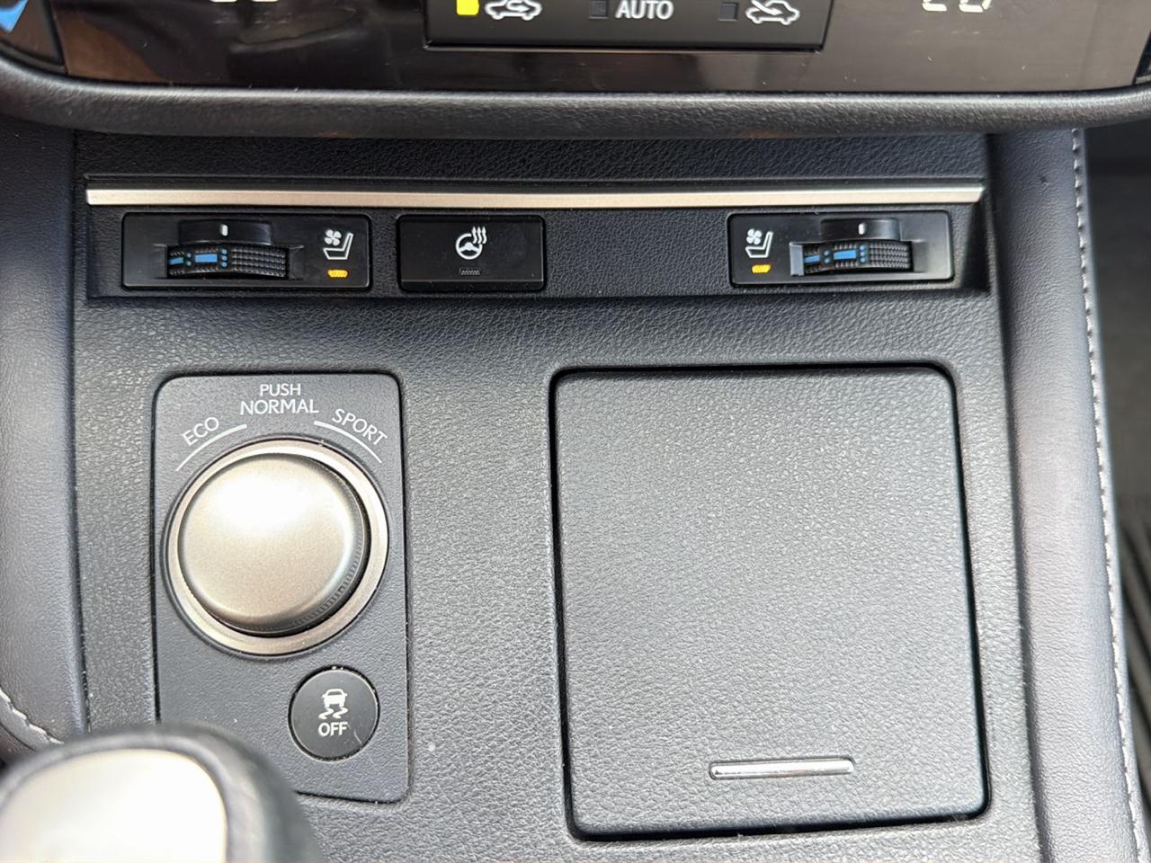 Lexus ES 350 Sedan 2017