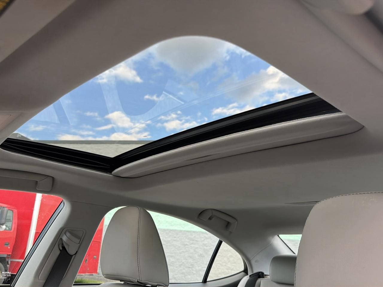 Lexus ES 350 Sedan 2017