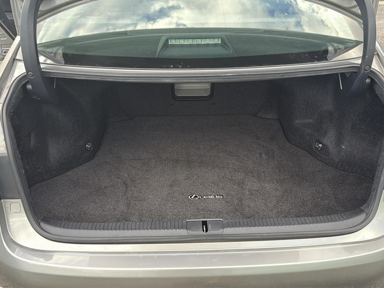 Lexus ES 350 Sedan 2017