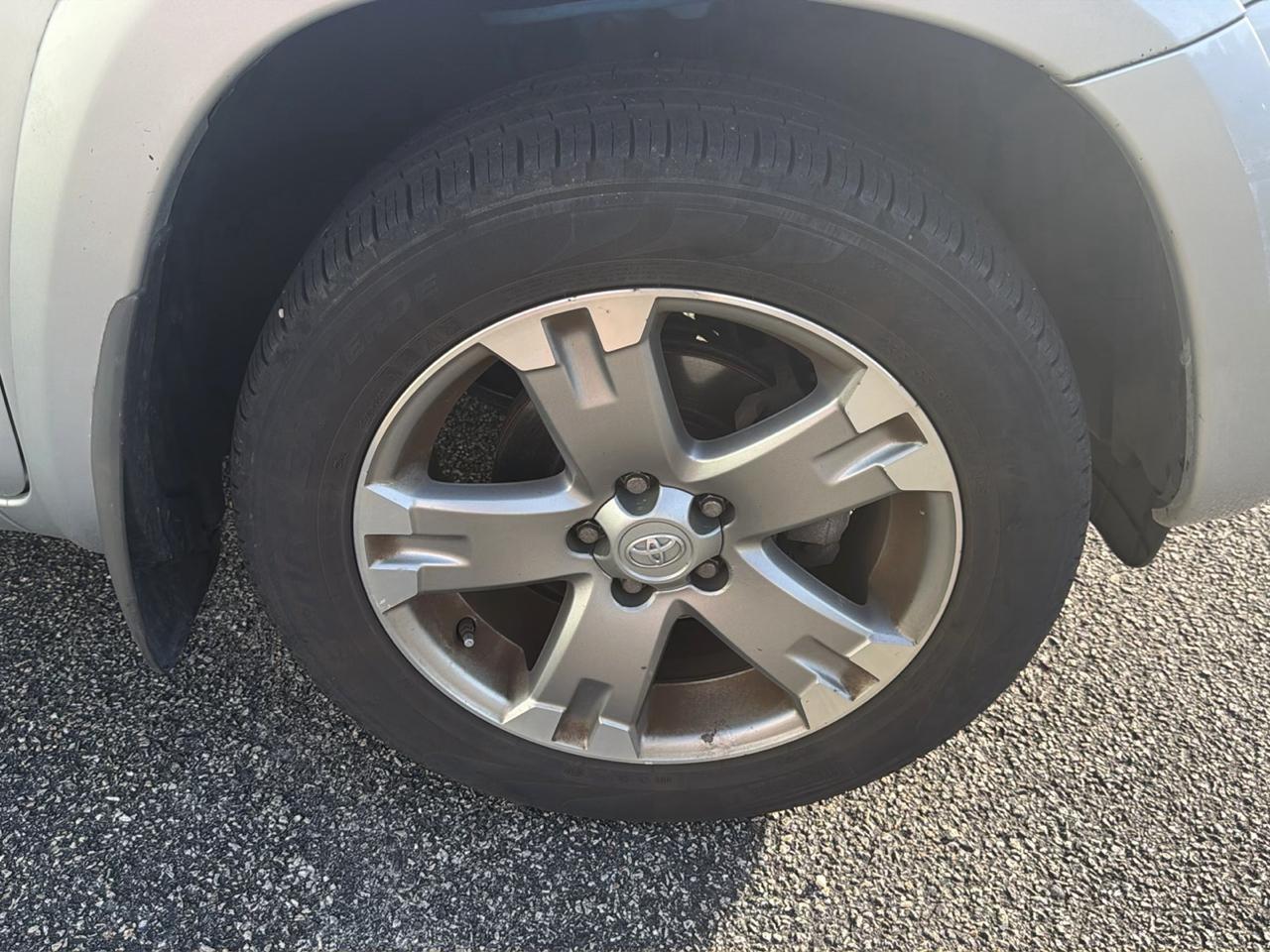 Toyota RAV4 Sport V6 4WD 2009