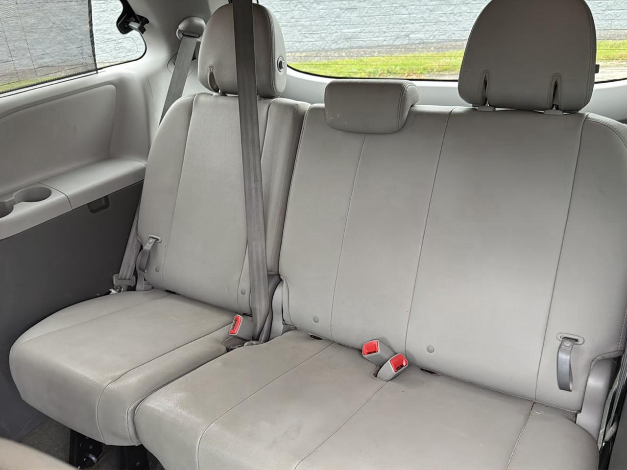 Toyota Sienna XLE 7-Passenger AWD 2015