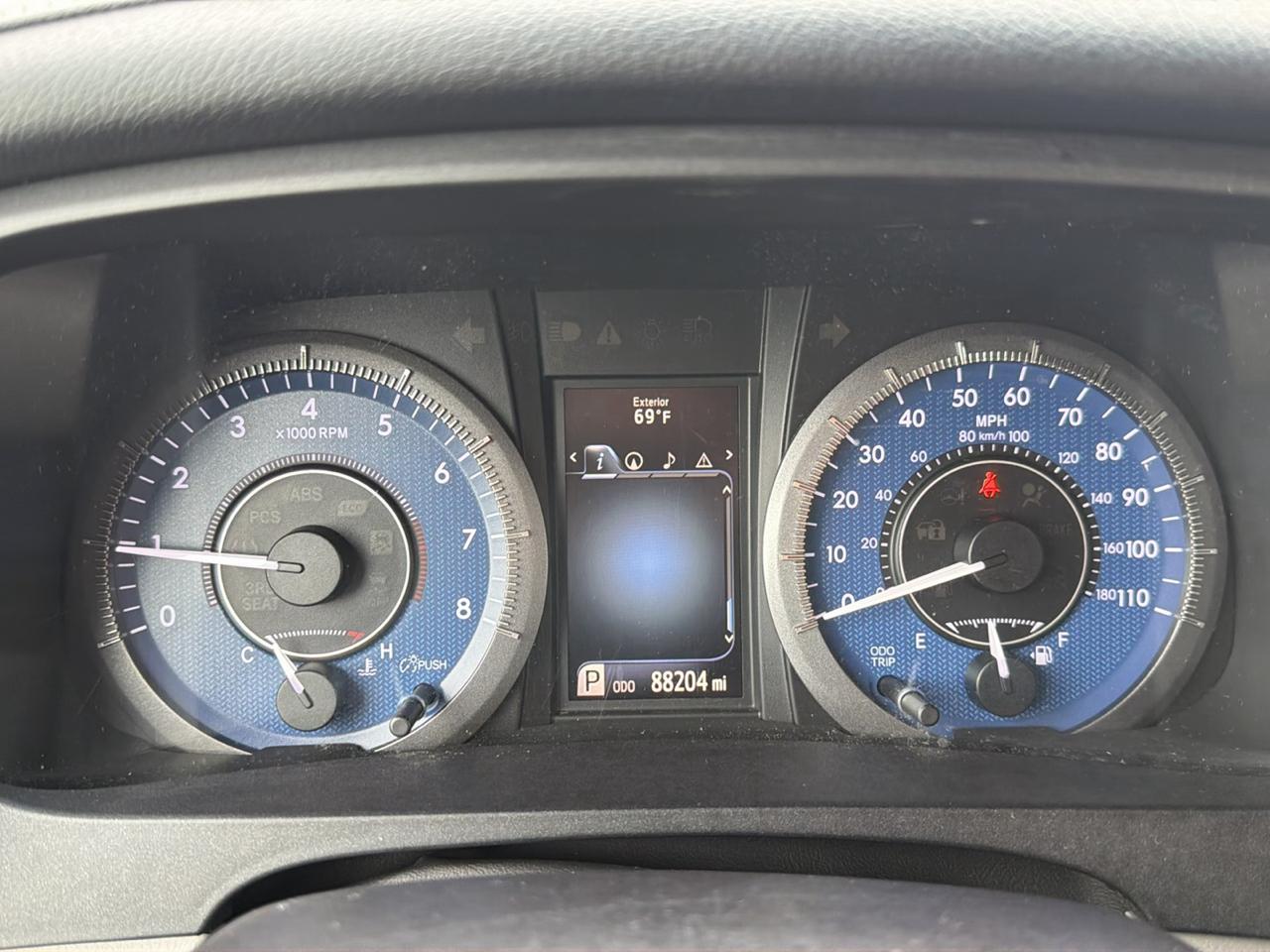 Toyota Sienna XLE 7-Passenger AWD 2015