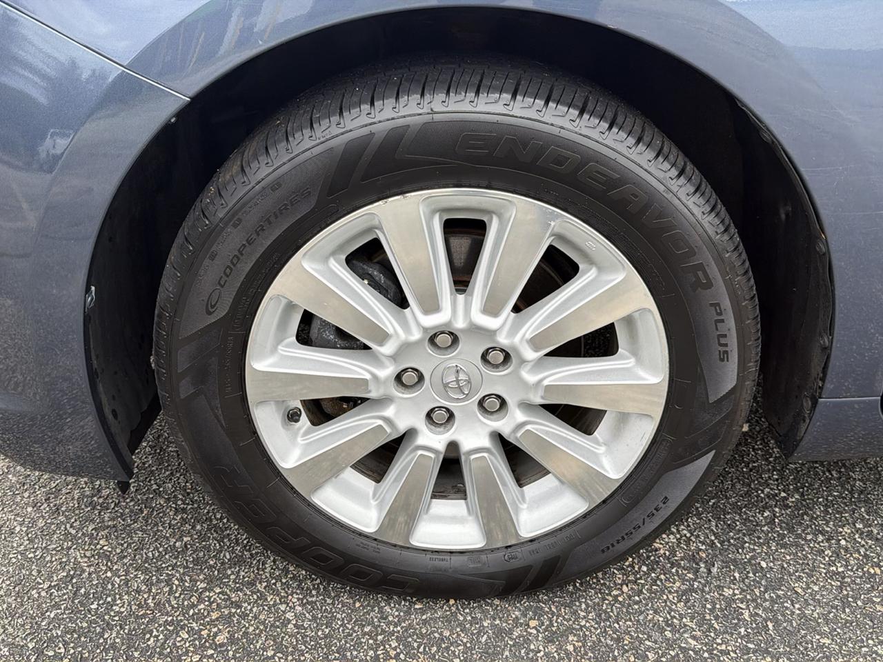 Toyota Sienna XLE 7-Passenger AWD 2015