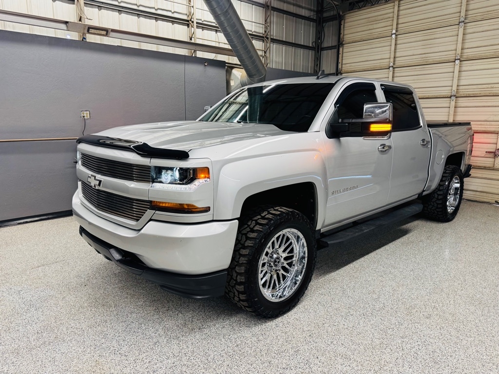 2018 Chevrolet Silverado 1500 CUSTOM