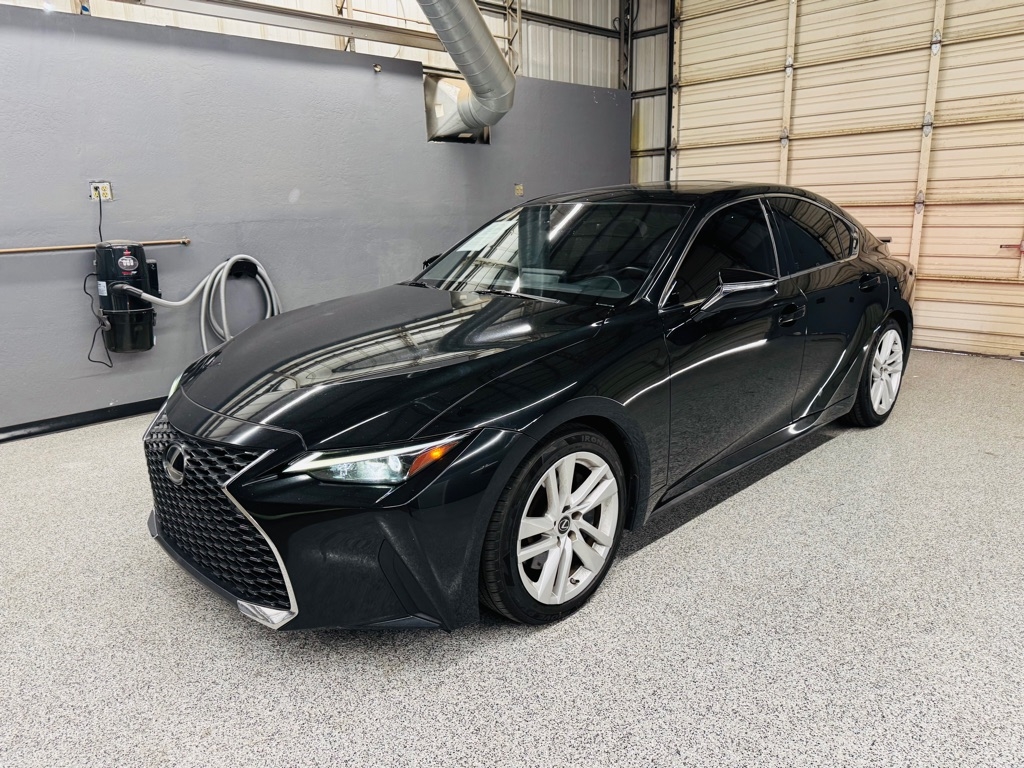 2021 Lexus IS 