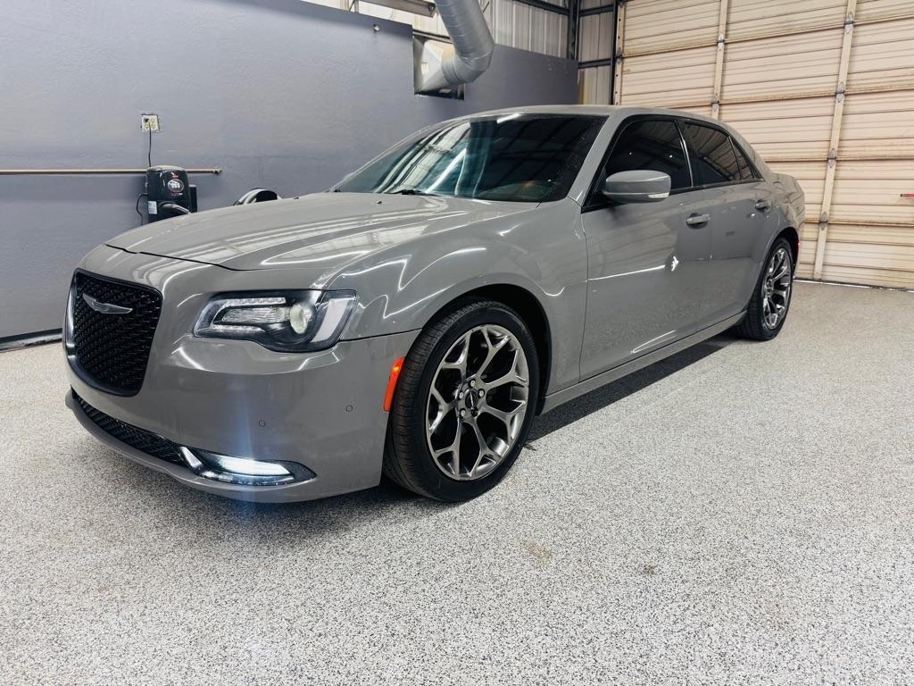 2017 Chrysler 300