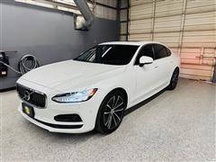 2022 Volvo S90 