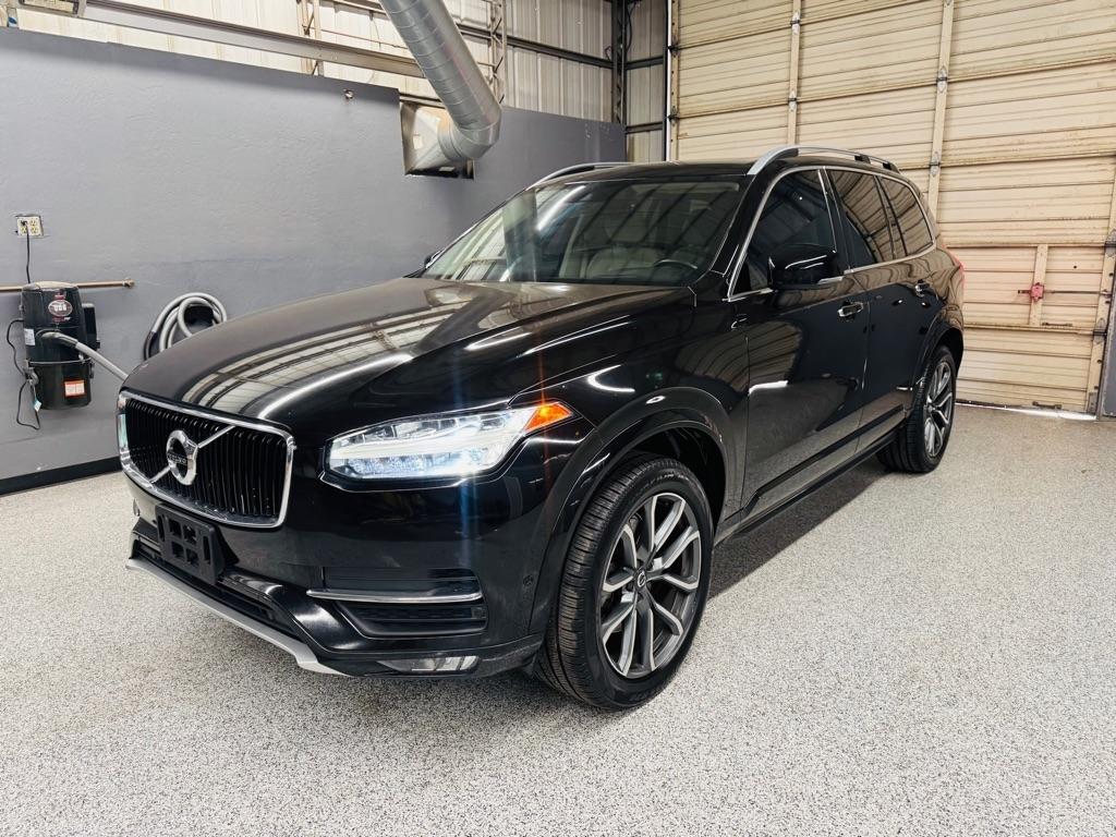 2018 Volvo XC90 T6 MOMENTUM